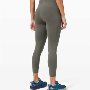 Lululemon Wunder Train High-Rise Tight 25"
Grey Sage
